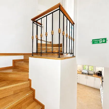 Ferienhaus Coastal Escape - Modern 2br Maisonette By μρs *