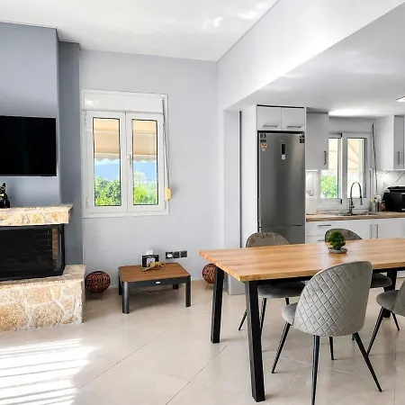 Ferienhaus Coastal Escape - Modern 2br Maisonette By μρs
